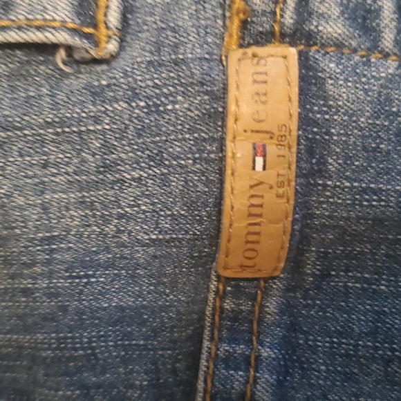 Tommy Flare Jeans - Picture 7 of 7